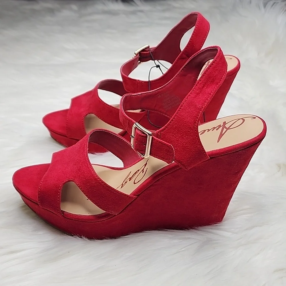 American Rag Rochelle Red Sandal Wedges - New In Box